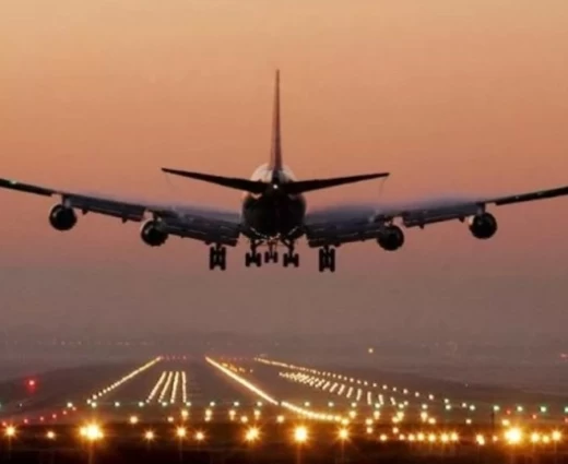 Αεροπορικά καύσιμα: «Θα χρειαστούν πολλοί, πολλοί μήνες μέχρι να σταθεροποιηθούν οι τιμές», λένε οι CEOs